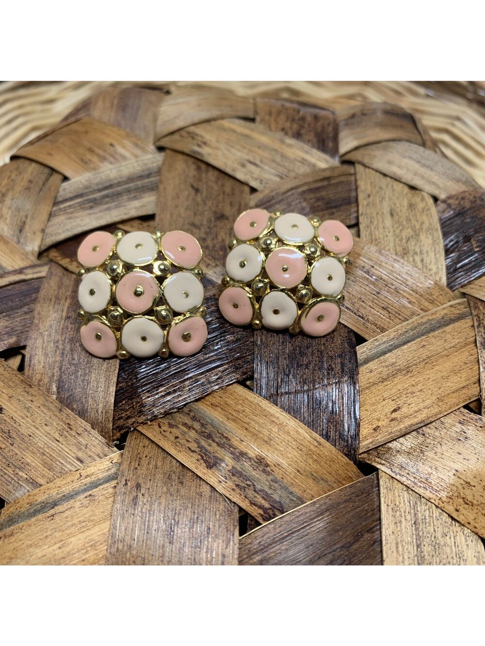 Vintage Square Enamel Gold Peach Circles 1"